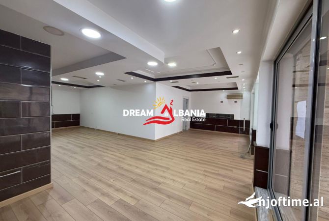 Ambient biznesi me qera 1+1 ne Tirane - 1,400 Euro