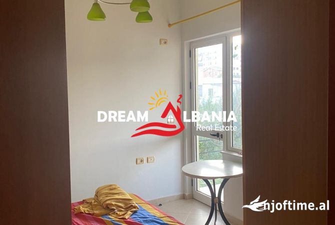Shtepi ne shitje Apartament ne Tirane, 2+1, Mobilimi E mobiluar, Pagesa 120,000  Euro.