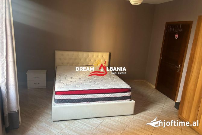 Shtepi me qera Apartament ne Tirane, 2+1, Mobilimi E mobiluar, Pagesa 500  Euro.