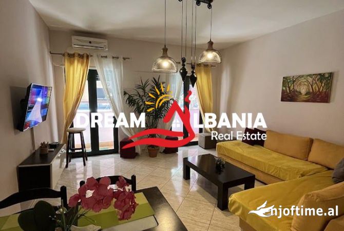 Shtepi me qera 1+1 ne Tirane - 900 Euro