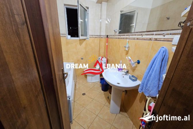 Shtepi ne shitje Apartament ne Tirane, 2+1, Mobilimi E mobiluar, Pagesa 227,000  Euro.