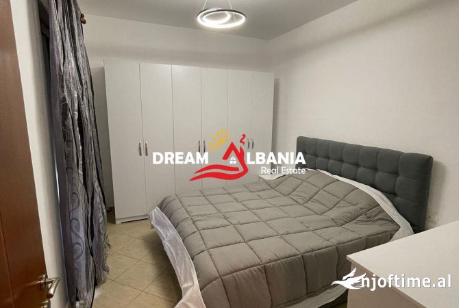 Shtepi me qera Apartament ne Tirane, 1+1, Mobilimi E mobiluar, Pagesa 550  Euro.