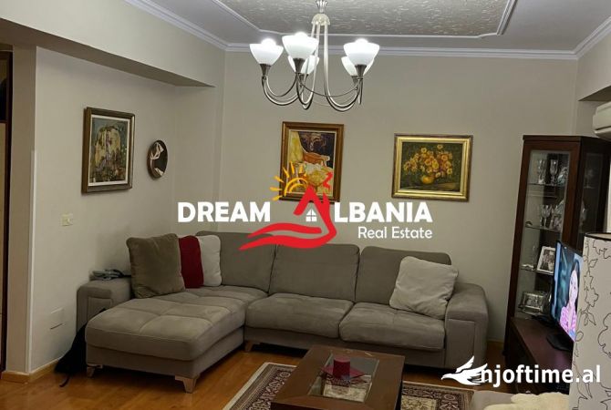 Shtepi me qera Apartament ne Tirane, 2+1, Mobilimi E mobiluar, Pagesa 700  Euro.