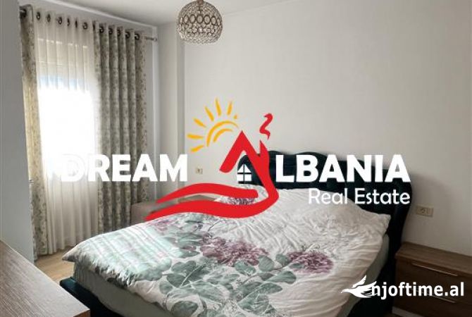 Shtepi me qera Apartament ne Tirane, 3+1, Mobilimi E mobiluar, Pagesa 900  Euro.