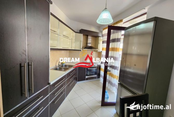 Shtepi me qera 2+1 ne Tirane - 40,000 Leke
