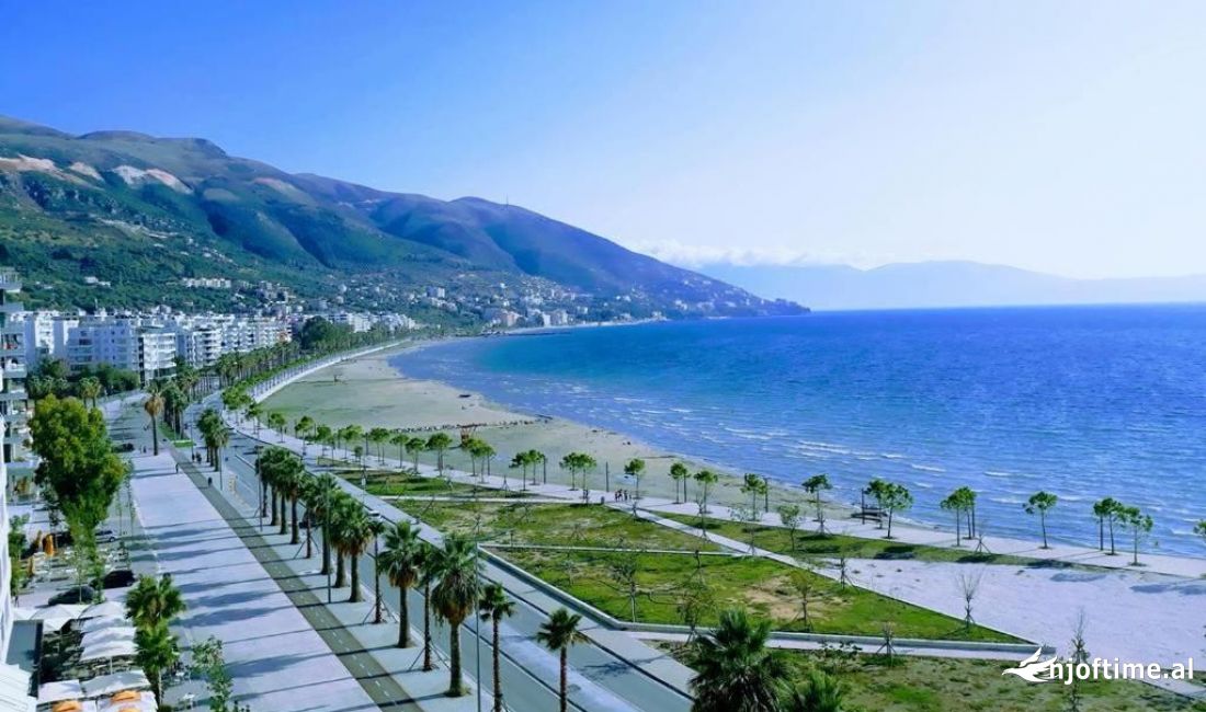 Shtepi ne shitje Apartament ne Vlore, 1+1, Mobilimi Bosh, pa mobiluar, Pagesa 229,320  Euro.