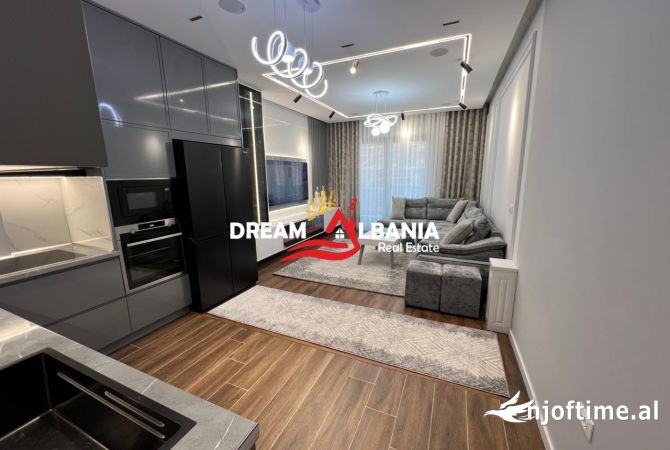 Shtepi me qera Apartament ne Tirane, 2+1, Mobilimi E mobiluar, Pagesa 1,000  Euro.