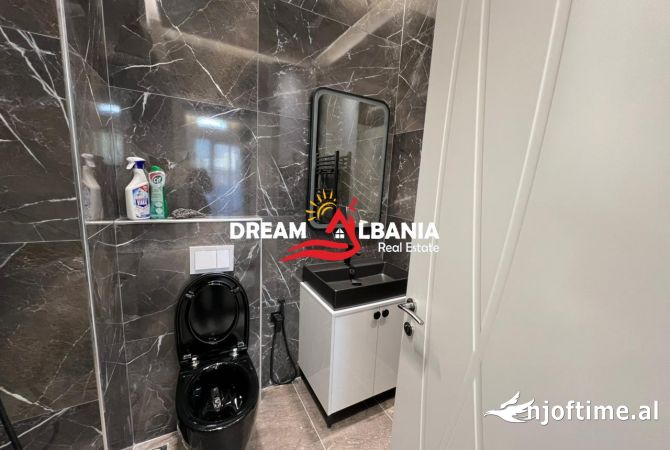Shtepi me qera Apartament ne Tirane, 2+1, Mobilimi E mobiluar, Pagesa 1,000  Euro.