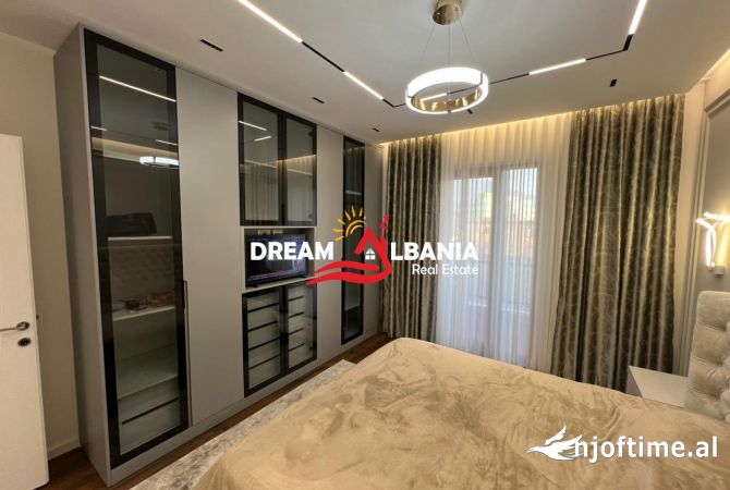 Shtepi me qera 2+1 ne Tirane - 1,000 Euro