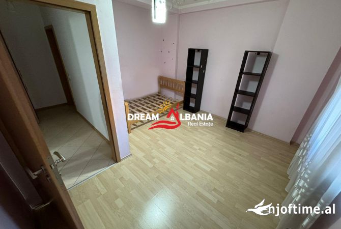 Shtepi me qera Apartament ne Tirane, 2+1, Mobilimi E mobiluar, Pagesa 700  Euro.