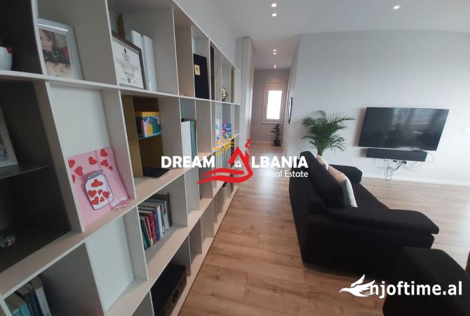 Shtepi me qera Apartament ne Tirane, 2+1, Mobilimi E mobiluar, Pagesa 1,000  Euro.