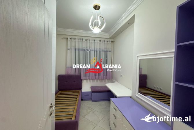 Shtepi ne shitje Apartament ne Tirane, 3+1, Mobilimi E mobiluar, Pagesa 227,000  Euro.
