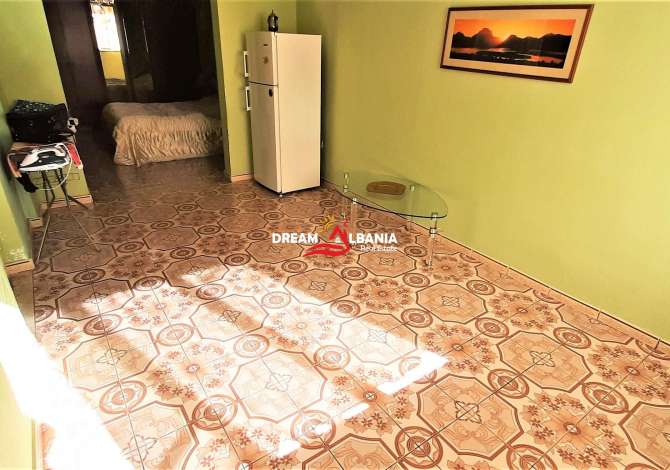 Shtepi ne shitje  ne Tirane, 4+1, Mobilimi Pjeserisht e mobiluar, Pagesa 83,000  Euro.