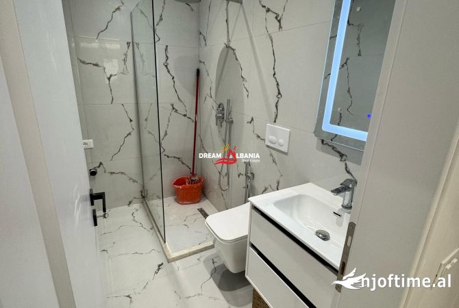 Shtepi ne shitje Apartament ne Tirane, 1+1, Mobilimi Bosh, pa mobiluar, Pagesa 120,000  Euro.