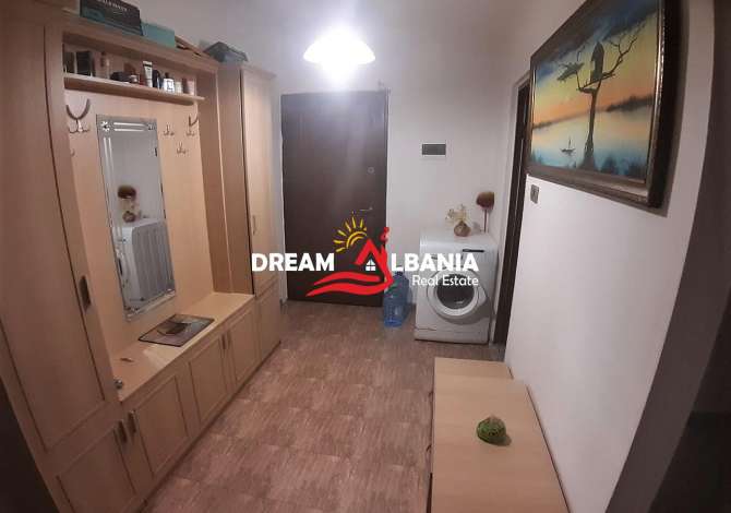 Shtepi ne shitje  ne Tirane, 2+1, Mobilimi E mobiluar, Pagesa 60,000  Euro.