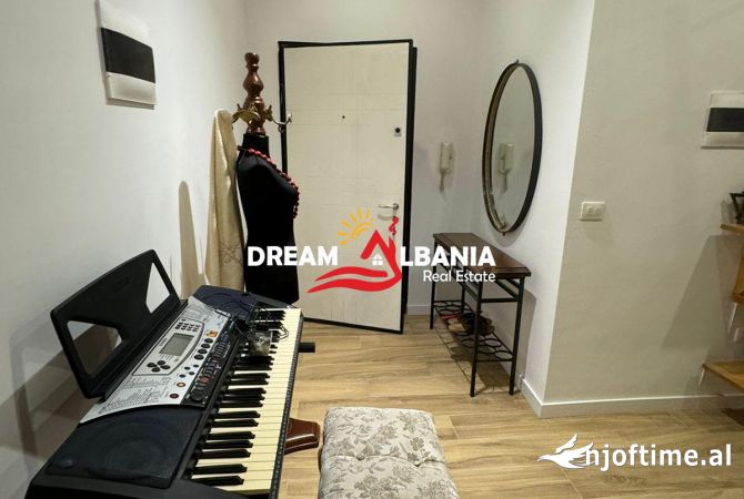 Shtepi me qera Apartament ne Tirane, 2+1, Mobilimi E mobiluar, Pagesa 800  Euro.