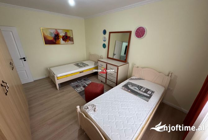 Shtepi me qera Apartament ne Tirane, 1+1, Mobilimi E mobiluar, Pagesa 40,000  Leke.