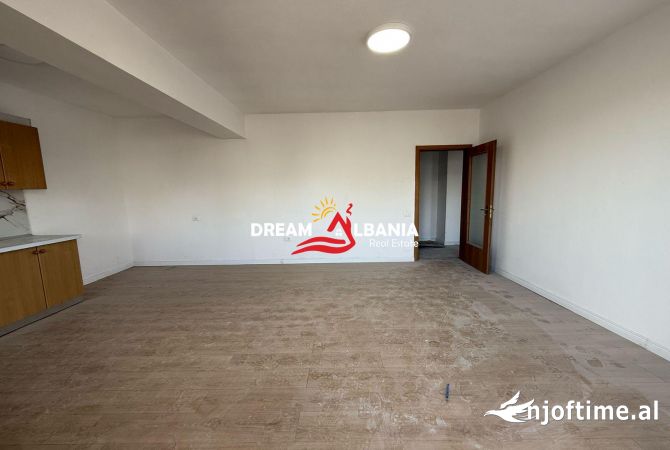 Ambient biznesi me qera 1+1 ne Tirane - 900 Euro
