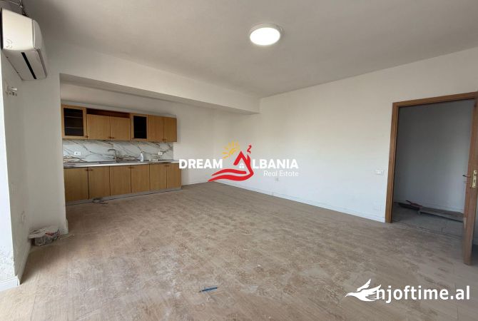Ambient biznesi me qera 1+1 ne Tirane - 900 Euro