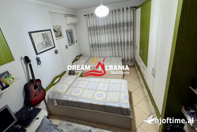 Shtepi ne shitje Apartament ne Tirane, 2+1, Mobilimi E mobiluar, Pagesa 139,000  Euro.
