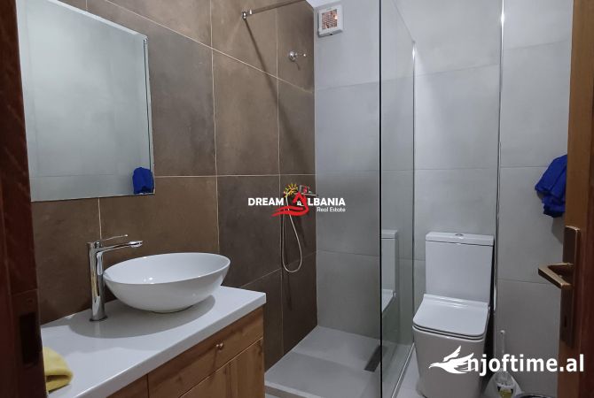 Shtepi me qera 2+1 ne Tirane - 720 Euro
