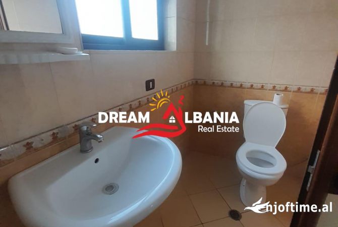 Shtepi me qera 2+1 ne Tirane - 560 Euro