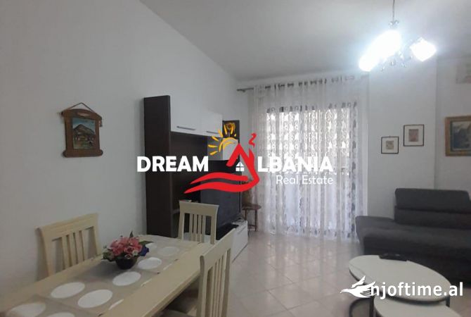 Shtepi me qera Apartament ne Tirane, 2+1, Mobilimi E mobiluar, Pagesa 560  Euro.