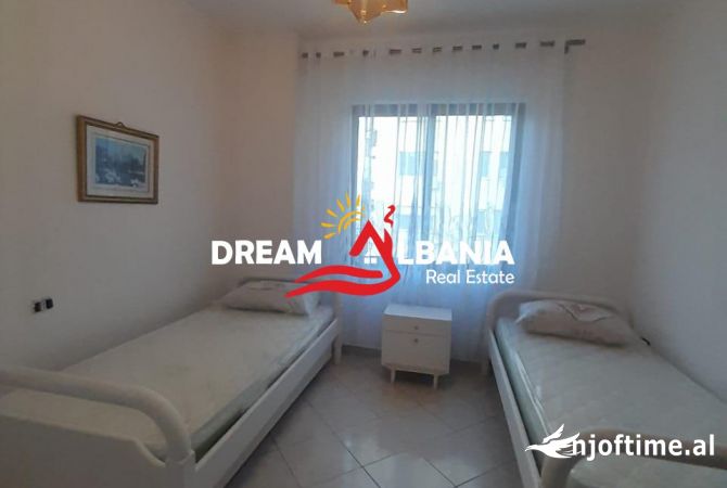 Shtepi me qera Apartament ne Tirane, 2+1, Mobilimi E mobiluar, Pagesa 560  Euro.