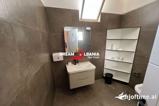 Ambjent biznesi me qera 1+1 ne Tirane - 2,000 Euro