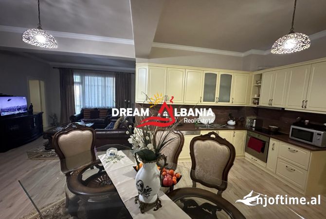 Shtepi ne shitje 3+1 ne Tirane - 300,000 Euro