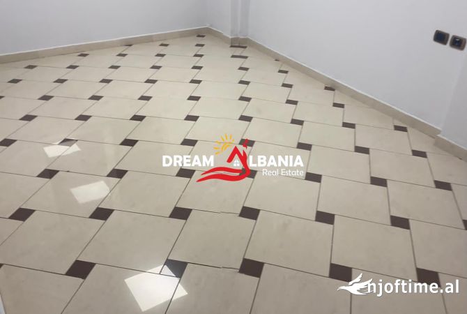 Ambjent per zyre me qera ne Bllok, prane Juvenilies ne Tirane (ID 42611269)