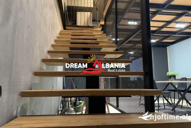 Zyre Duplex me qera ne rrugen Frosina Plaku, prane Globe, Tirane (ID 42611280)