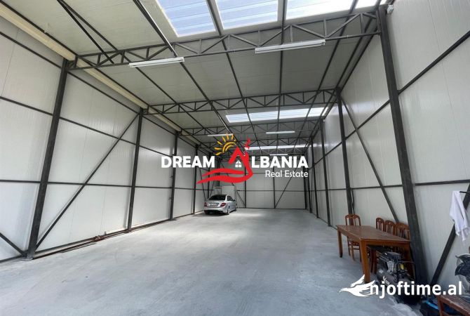 Ambient biznesi me qera 4+1 ne Tirane - 1,000 Euro