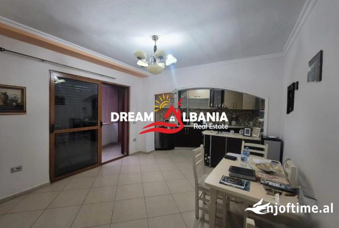 Shtepi me qera 2+1 ne Tirane - 750 Euro