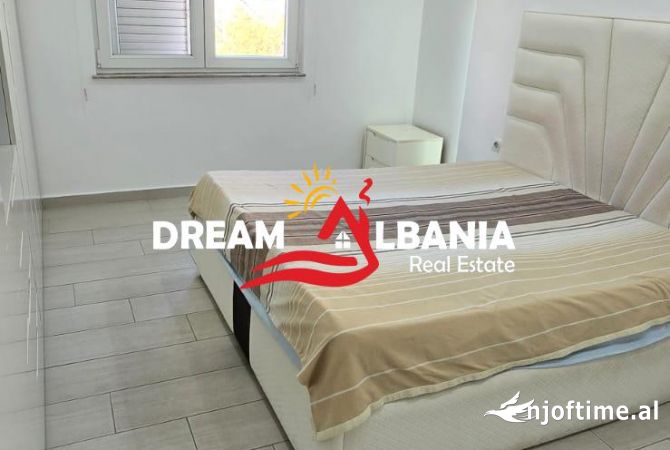 Shtepi ne shitje Apartament ne Tirane, 2+1, Mobilimi E mobiluar, Pagesa 158,000  Euro.