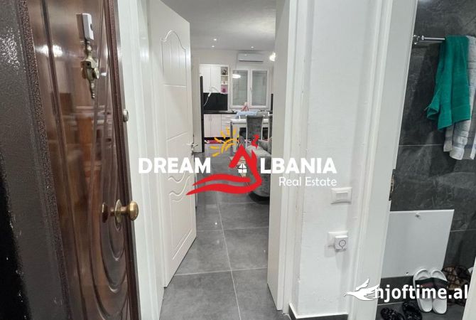 Shtepi me qera Apartament ne Tirane, 3+1, Mobilimi E mobiluar, Pagesa 450  Euro.