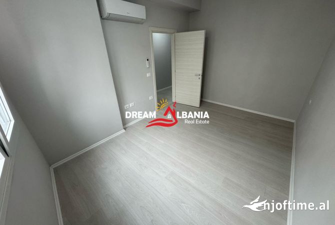Ambient biznesi me qera 1+1 ne Tirane - 50,000 Leke