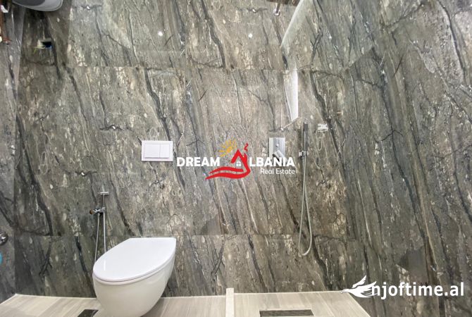 Shtepi ne shitje Apartament ne Tirane, 2+1, Mobilimi E mobiluar, Pagesa 182,000  Euro.