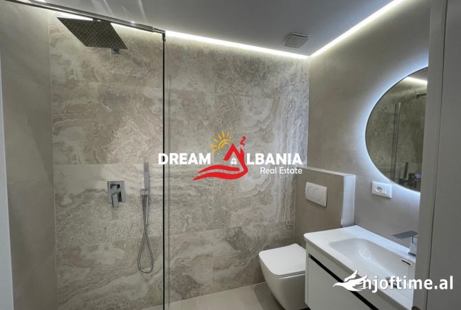 Shtepi ne shitje Apartament ne Tirane, 2+1, Mobilimi Bosh, pa mobiluar, Pagesa 236,900  Euro.