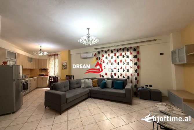 Shtepi me qera 2+1 ne Tirane - 1,200 Euro