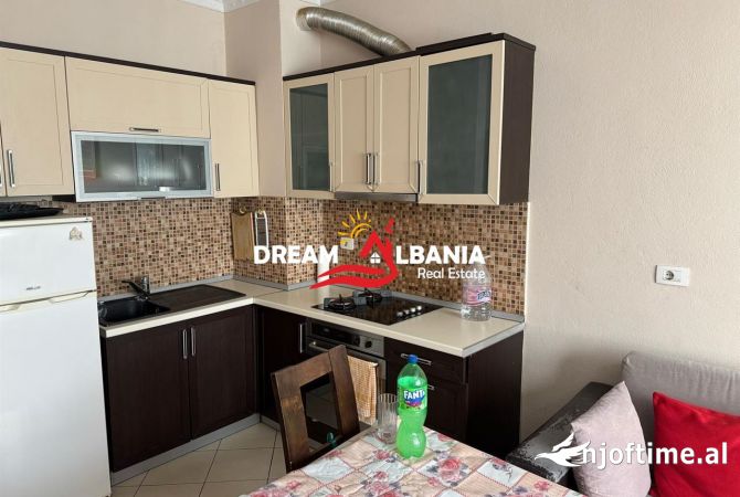 Shtepi me qera 1+1 ne Tirane - 400 Euro