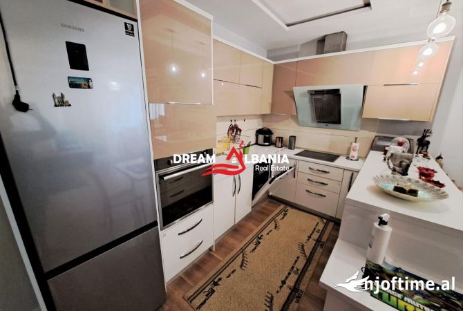 Shtepi me qera 2+1 ne Tirane - 750 Euro