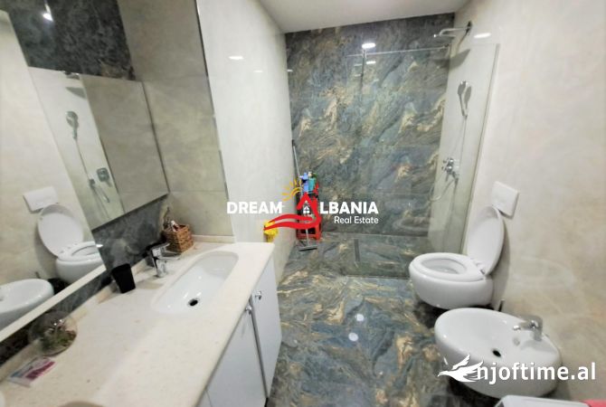 Shtepi me qera Apartament ne Tirane, 2+1, Mobilimi E mobiluar, Pagesa 750  Euro.
