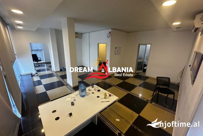 Ambient biznesi me qera prane rruges Mine Peza ID(42611101)