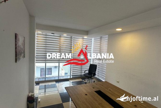Ambient biznesi me qera 3+1 ne Tirane - 500 Euro