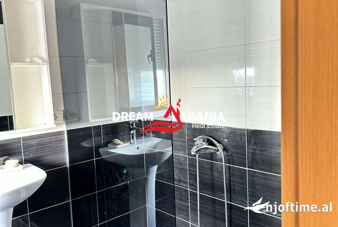 Shtepi ne shitje Apartament ne Tirane, 2+1, Mobilimi E mobiluar, Pagesa 270,000  Euro.
