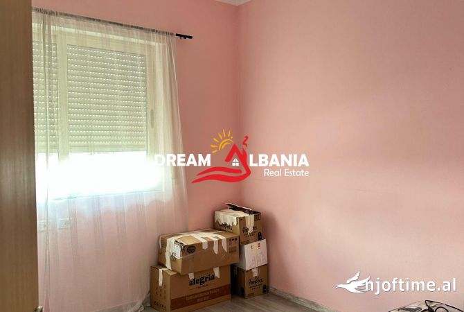 Shtepi ne shitje Apartament ne Tirane, 2+1, Mobilimi E mobiluar, Pagesa 270,000  Euro.
