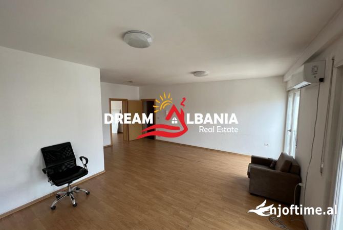 Ambient biznesi me qera 3+1 ne Tirane - 800 Euro