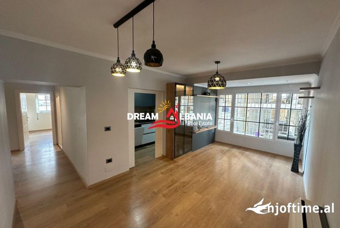 Ambient biznesi me qera 3+1 ne Tirane - 800 Euro