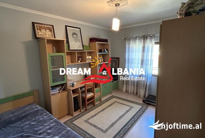 Luxury villas for sale in Tirana 7+1, Furnished